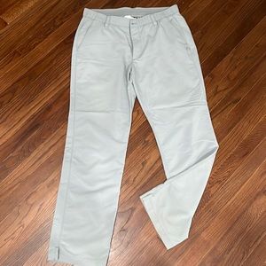 Mens Under Armour grey golf pants. Size 36/32